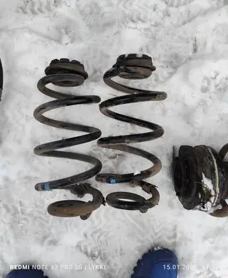 Nissan Qashqai+2 Rear coil spring