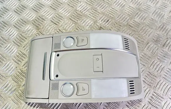 Audi A6 S6 C6 4F Front seat light 4F0947135BP 19112007