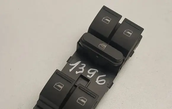 Volkswagen Jetta V Electric window control switch 1K4959857A