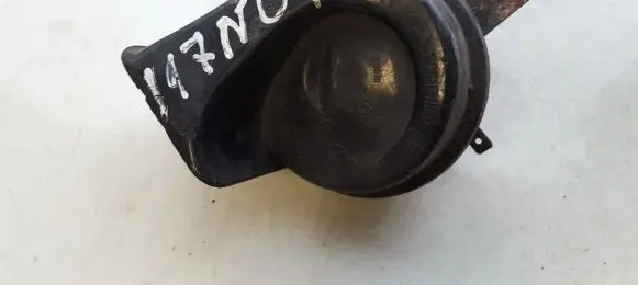 Nissan Almera Tino Horn signal e9011157