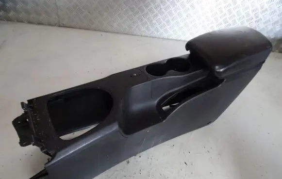 Nissan Qashqai Armrest 