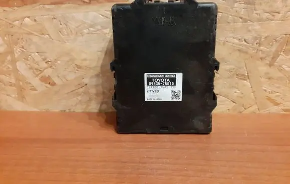Toyota Prius (XW30) Gearbox control unit/module 8953575010 0791002542