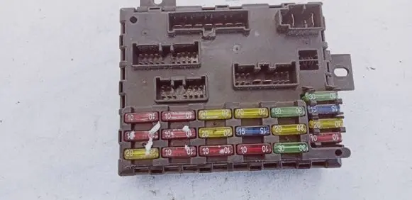 Alfa Romeo 156 Fuse module 60679160