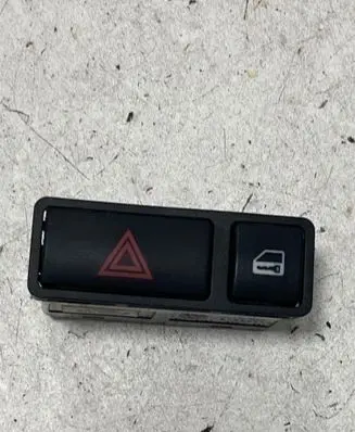 BMW 3 E46 Hazard light switch 8368920