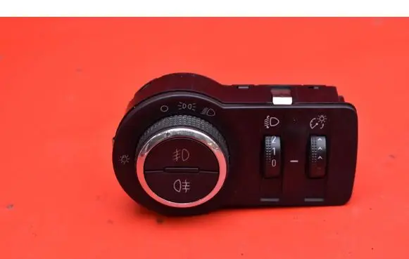 Opel Astra J Light switch 13268703