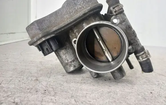 Opel Vectra C Throttle body valve 5WS91703