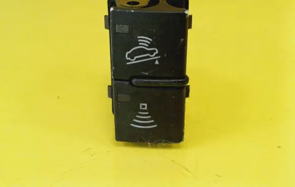 Audi A4 S4 B6 8E 8H Alarm switch 8E19621095PR