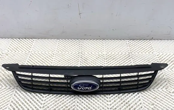 Ford Focus Front grill 8M518200BD