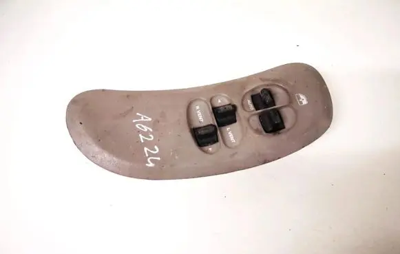 Chrysler Voyager Electric window control switch 0sb721l5ab