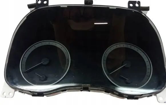 Hyundai Tucson TL Speedometer (instrument cluster) 
