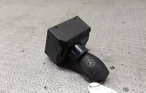 Mercedes-Benz Vito Viano W447 Ignition lock A4479007406 90521TFU0442