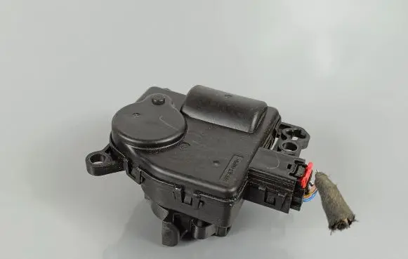 Dodge Durango Air flap motor/actuator CT657001545250008