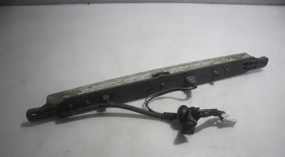 Mitsubishi Outlander Third/center stoplight P4453