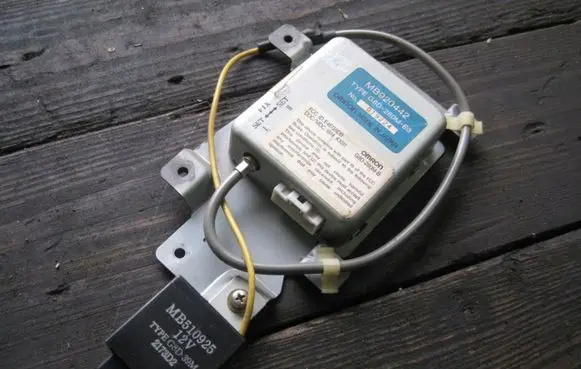 Mitsubishi 3000 GT Other control units/modules MB920442 MB510925