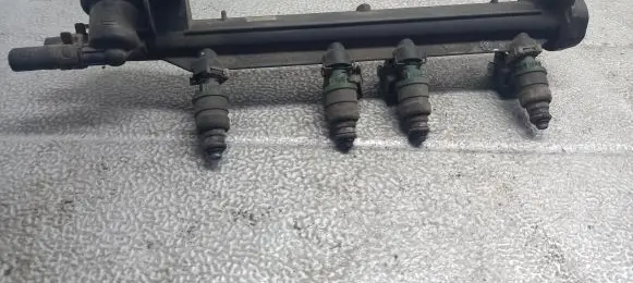 Audi A3 S3 8L Fuel injector supply line/pipe 