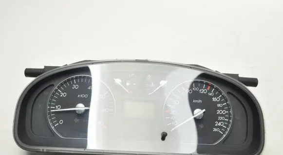 Renault Laguna II Speedometer (instrument cluster) 8200218884