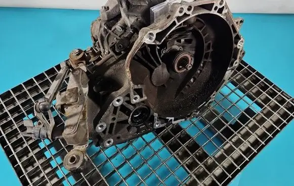 Opel Astra H Manual 5 speed gearbox F17C394 IMPRK1584984