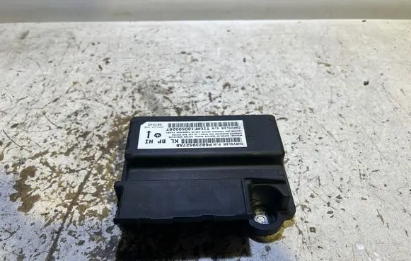 Jeep Cherokee Airbag control unit/module P68239527AB 130500267