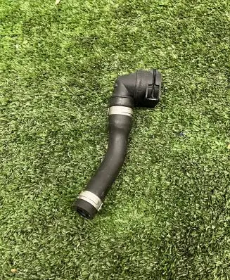BMW M5 F90 Engine coolant pipe/hose 7852357