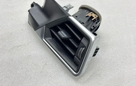 BMW i4 Dashboard side air vent grill/cover trim 539259 54AR8D0 5A3B8D0