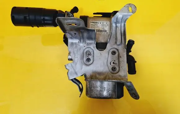 Volkswagen Touran I Auxiliary pre-heater (Webasto) 1K0815005DP 000018021232