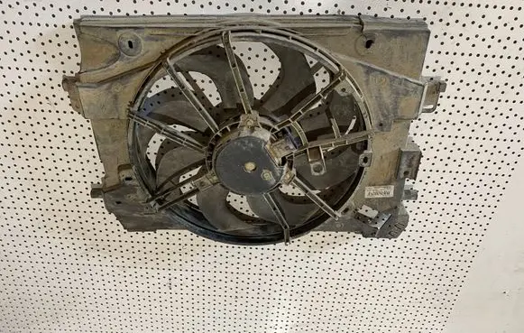 Electric radiator cooling fan