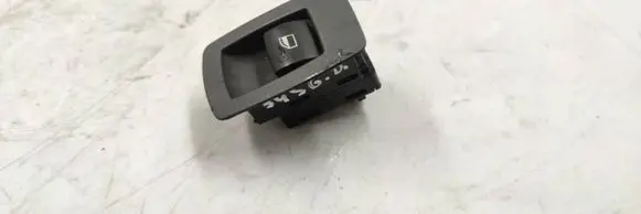 BMW X3 E83 Electric window control switch 15979805