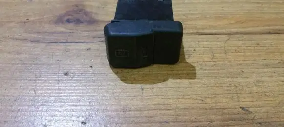 Volkswagen PASSAT B3 Windscreen/window heater switch 535959621