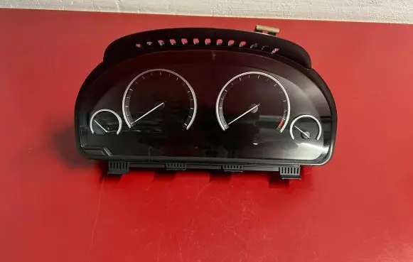 BMW X3 F25 Speedometer (instrument cluster) 9342804