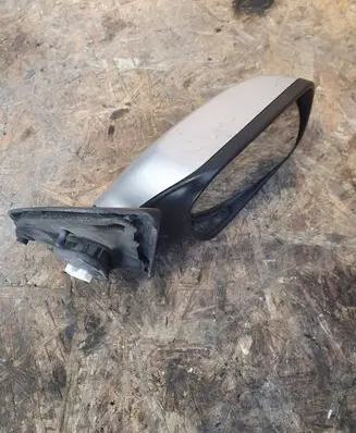 Mazda 2 Front door electric wing mirror