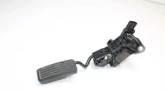 Honda CR-V Accelerator throttle pedal 2700000400