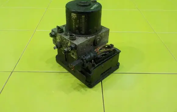 Volkswagen Eos ABS Pump 1K0614517AE ZP11