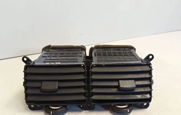 KIA Sportage Dash center air vent grill 803351