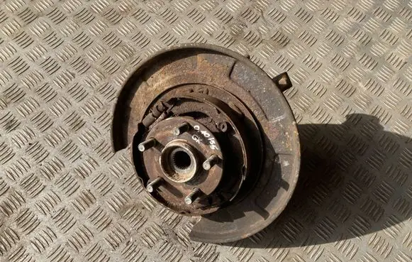 Subaru Outback Rear wheel hub