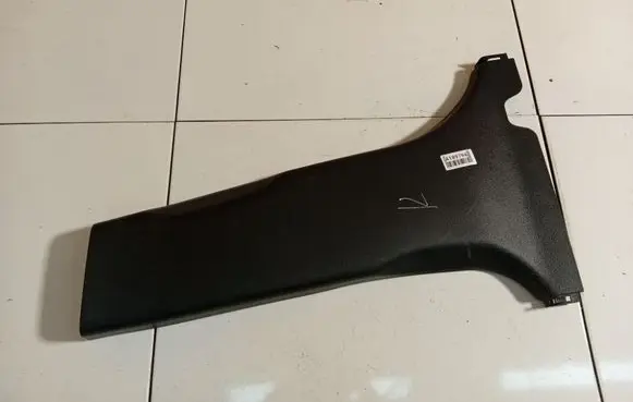 Hyundai i30 (B) pillar trim (top) 858352L000 85835-2L000