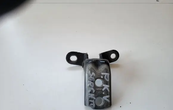 KIA Sorento Front door upper hinge