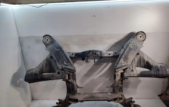 Audi Q7 4L Rear subframe 
