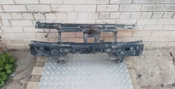 Volkswagen Polo III 6N 6N2 6NF Radiator support slam panel