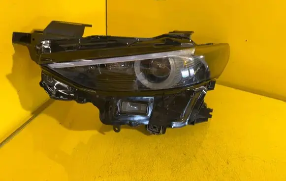 Mazda CX-30 Headlight/headlamp DFR7-51040