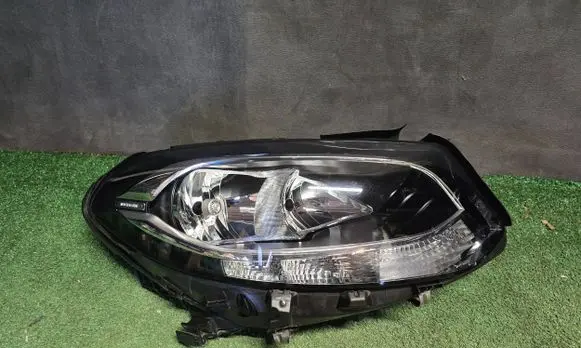 Mercedes-Benz B W246 W242 Headlight/headlamp