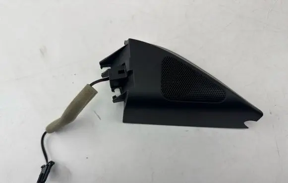 Volkswagen PASSAT B7 Front door high frequency speaker 3C8035411