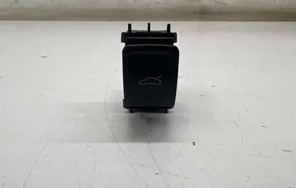 Volkswagen PASSAT B8 Tailgate opening switch 3G0959831