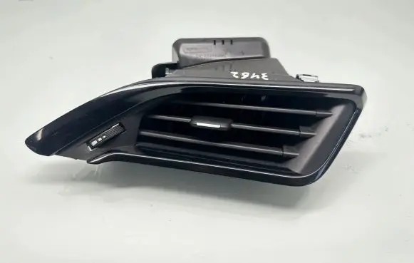 Peugeot 208 Dashboard side air vent grill/cover trim 9673131677 44718X 1089170X