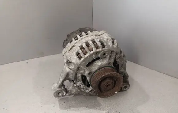 Audi A4 S4 B5 8D Generator/alternator 058903016 0123310022