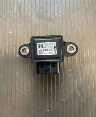 Nissan X-Trail T31 ESP acceleration yaw rate sensor 47930JG200 8922006