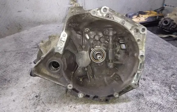Toyota Aygo AB10 Manual 5 speed gearbox 20TT01