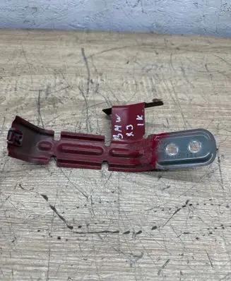 BMW X3 F25 Fender mounting bracket L07L5134