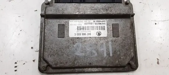 Skoda Fabia Mk1 (6Y) Engine control unit/module 047906033 2841