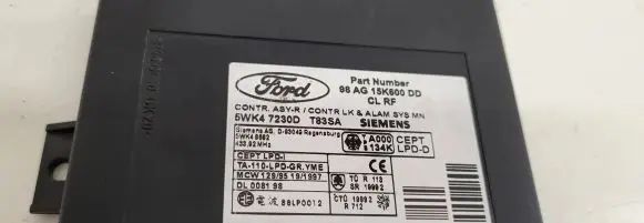 Ford Focus Comfort/convenience module 98AG15K600DD 5WK47230D