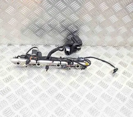 Audi A5 Sportback 8TA Fuel main line pipe 06K133317G